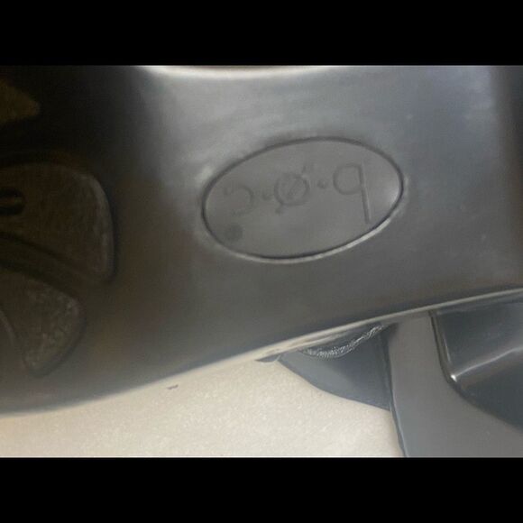 Unlisted Buckle Black Sandal - Picture 6 of 6